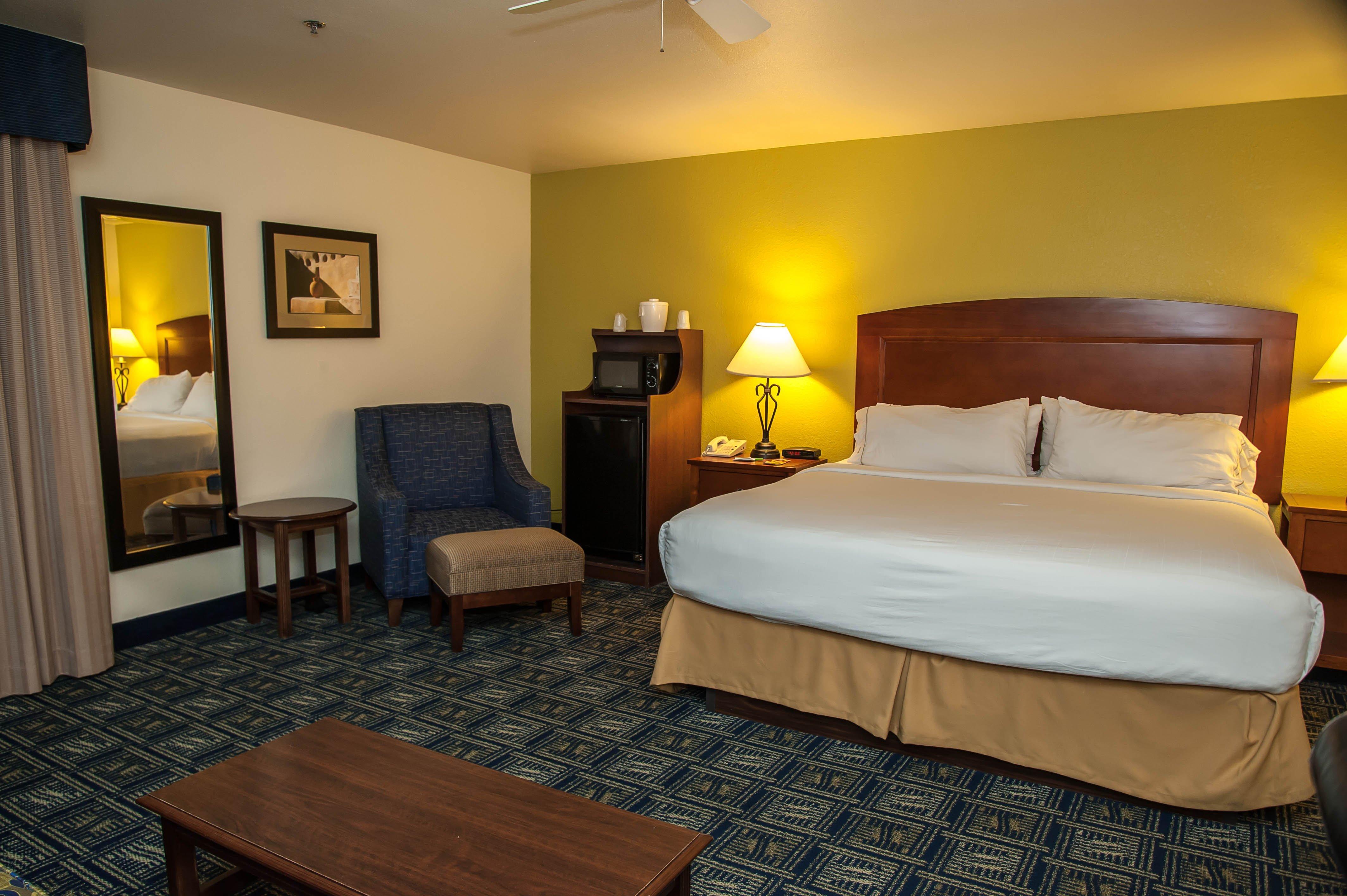 Holiday Inn Express Tucson-Airport By Ihg Exterior photo