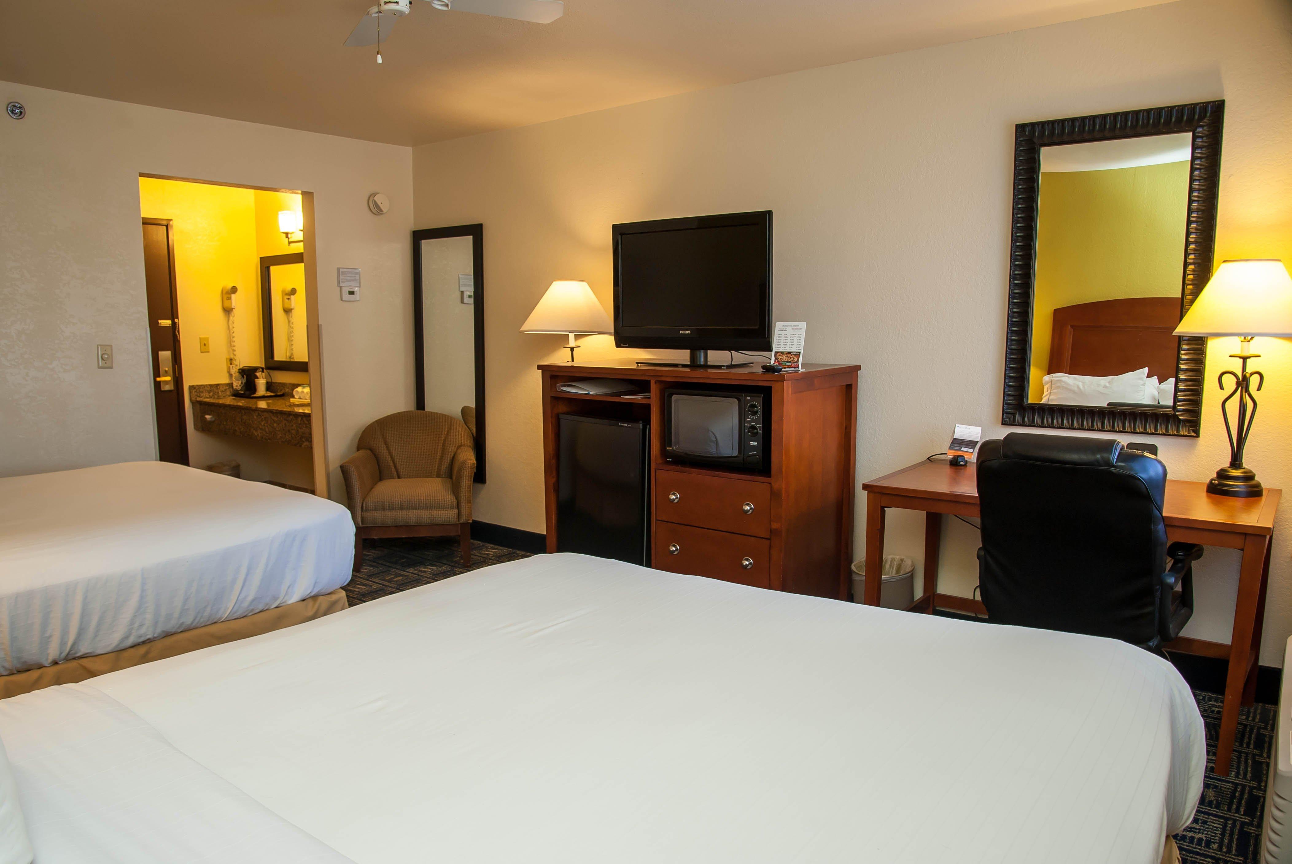 Holiday Inn Express Tucson-Airport By Ihg Exterior photo