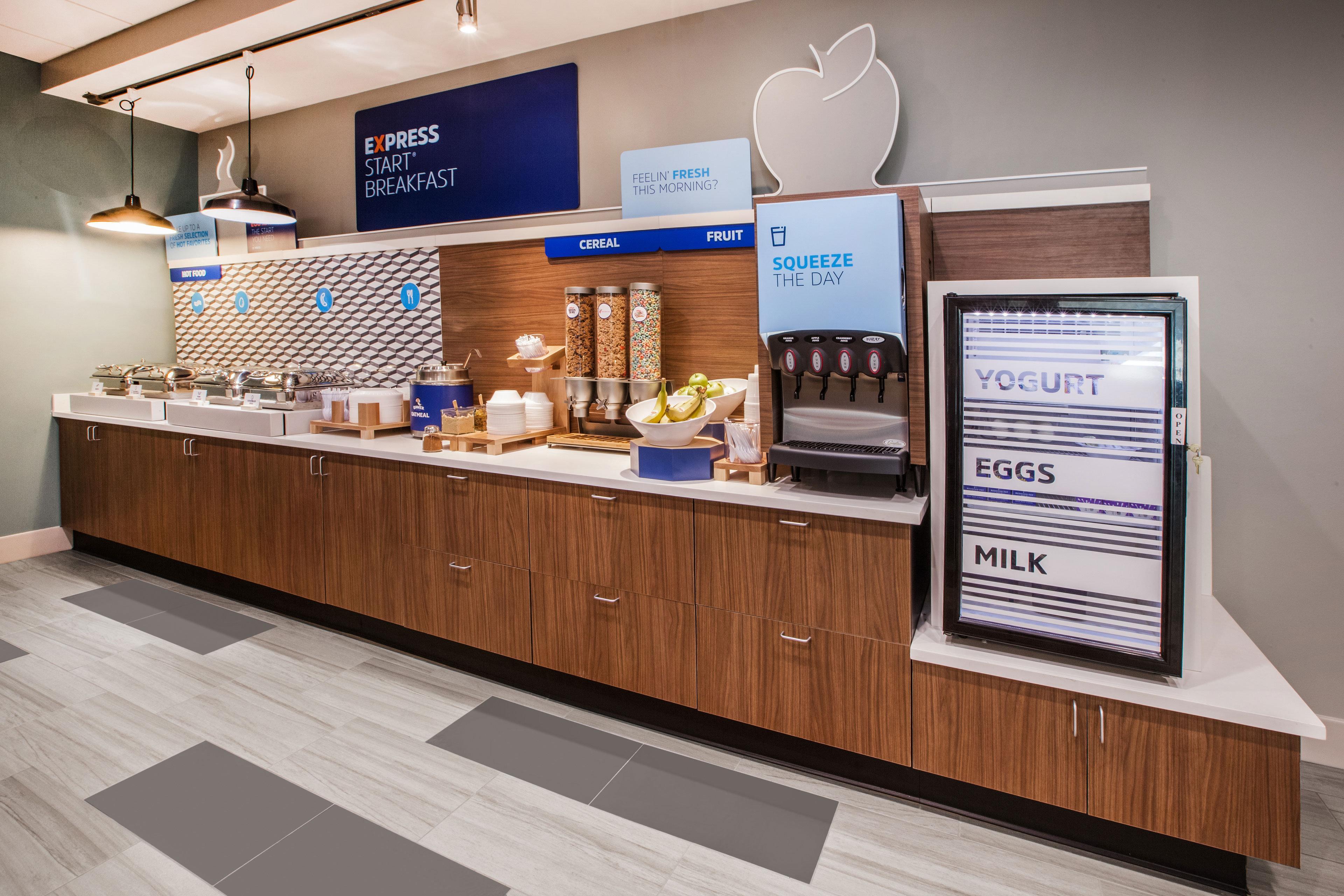 Holiday Inn Express Tucson-Airport By Ihg Exterior photo
