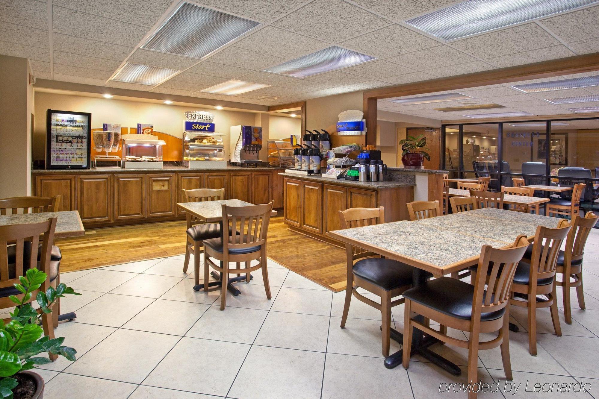 Holiday Inn Express Tucson-Airport By Ihg Exterior photo